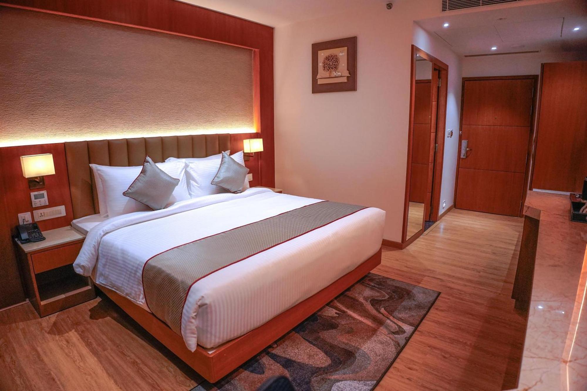 Hotel Crystal Inn Plaza Delhi Airport Nova Deli Exterior foto